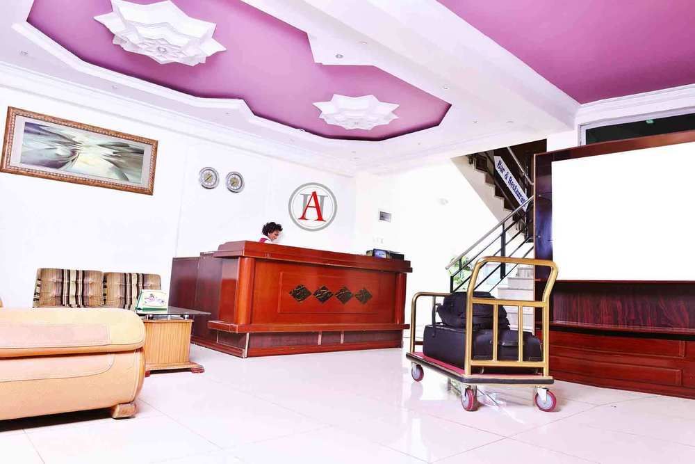 Adams Hotel Addis Abeba Esterno foto